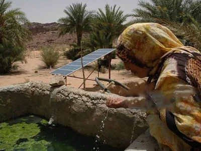 تولید آب آشامیدنی با انرژی خورشیدی