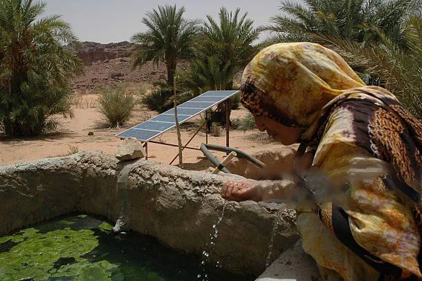 تولید آب آشامیدنی با انرژی خورشیدی